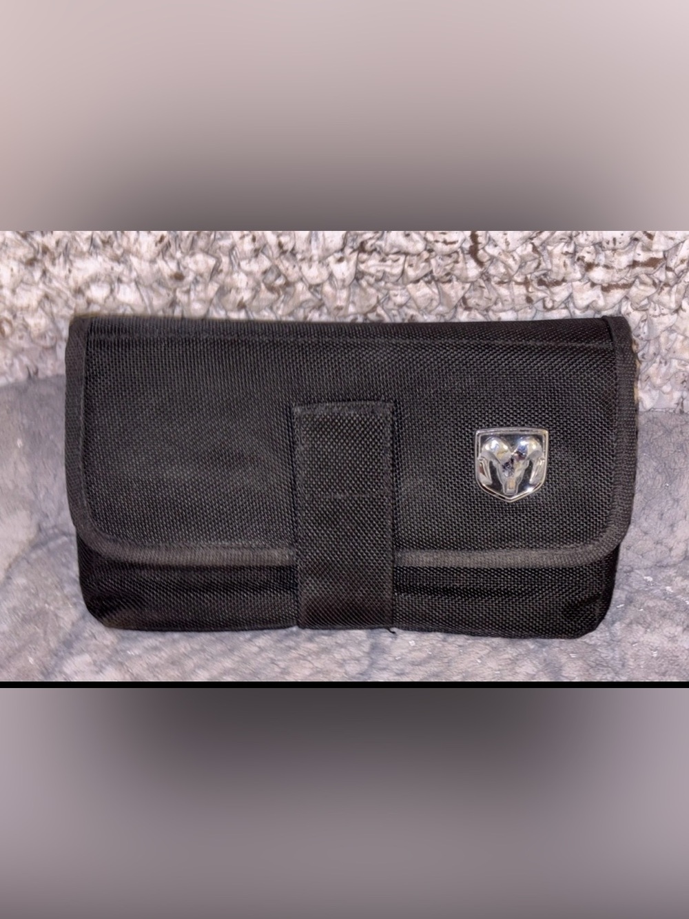 MoPaR • Owner's Manual •
2007 Dodge CARAVAN with Emblem Case